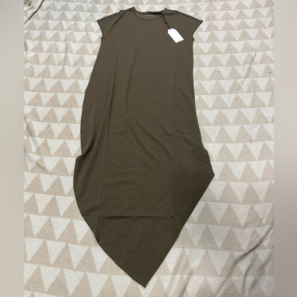 Universal standard Geneva short sleeve crewneck dress Olive - Picture 1 of 2